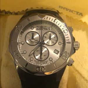 Men’s Invicta Watch.